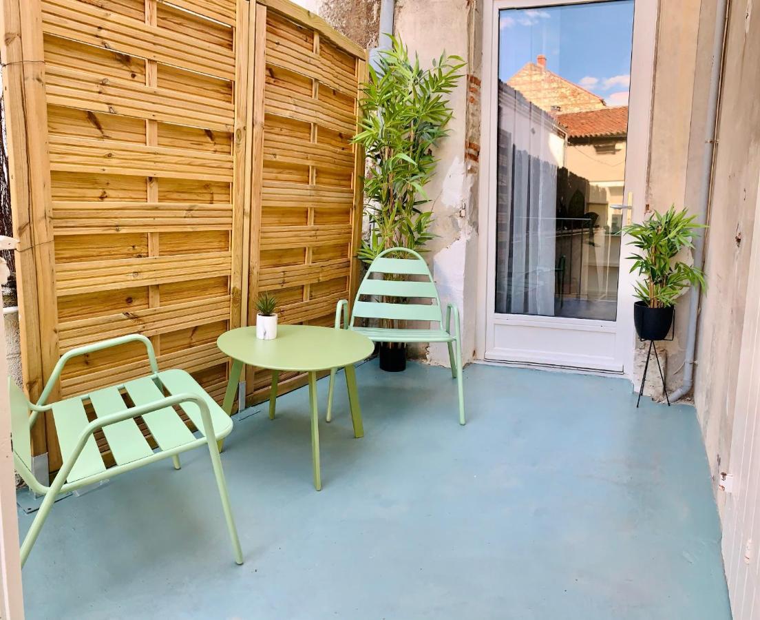 Le Dumon 2 - T2 Avec Garage - Terrasse - Wifi - Gare A 200M Apartment Agen Luaran gambar